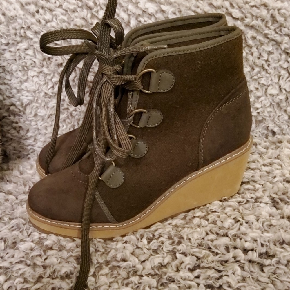 Wool Wedge Booties - Picture 2 of 3